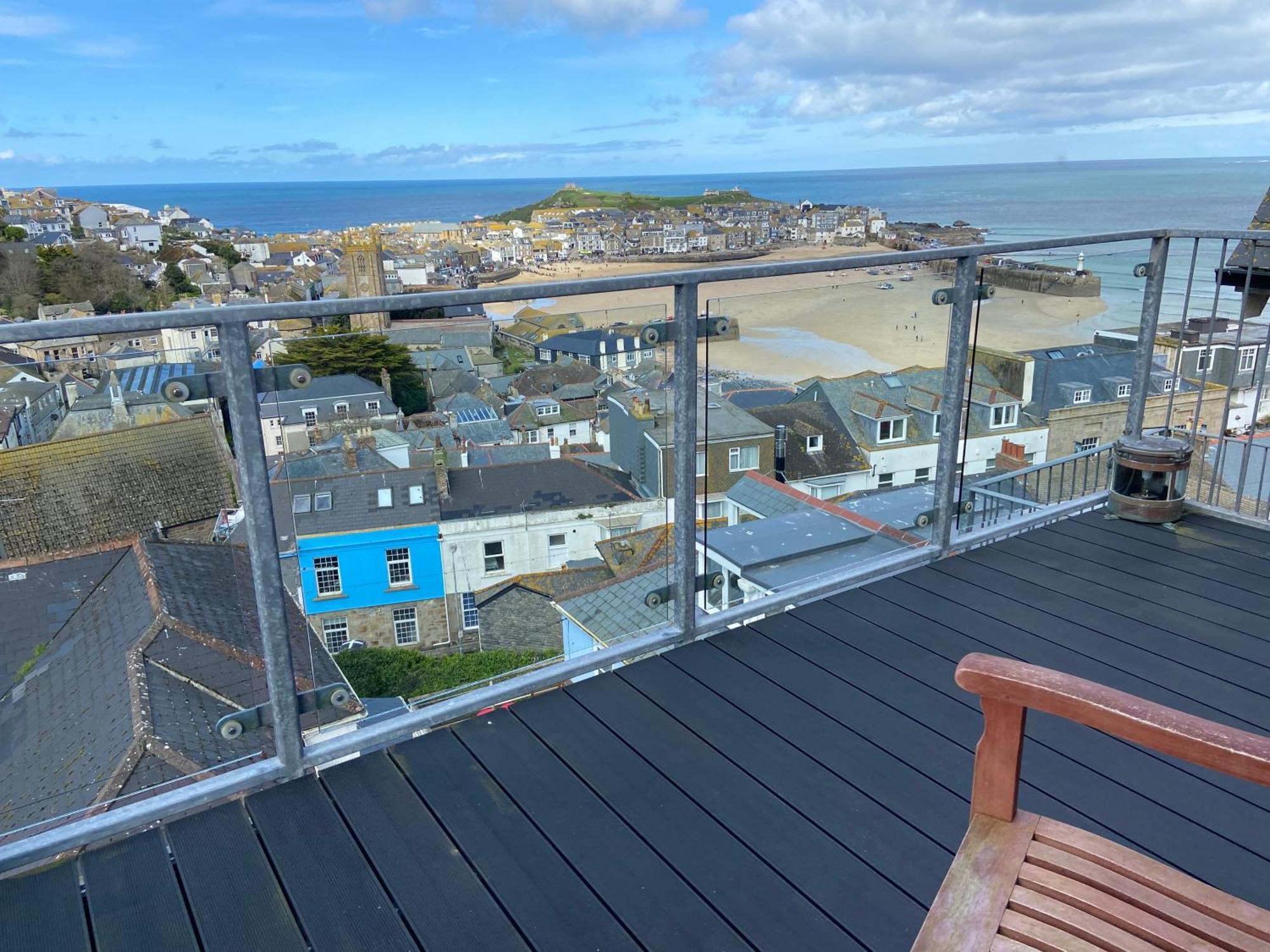 The Penthouse Apartment With An 18Ft By 14Ft Balcony With Amazing Views Over St Ives Harbour And Bay Perfect From Alfresco Dining And Sunbathing, Onsite Parking, Larger Groups Book Our Connecting Apartments Exteriör bild